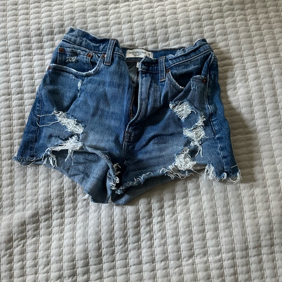 Abercrombie & Fitch Blue Denim Shorts - Picture 1 of 3